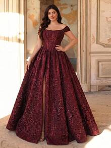 Aureia 大码优雅浪漫时尚酒红色提花露背A字连衣裙，适合毕业典礼、学校开学典礼、音乐节、生日派对、婚礼、下午茶、正式晚宴、晚宴等场合。 - 酒紅色 - 查看 1