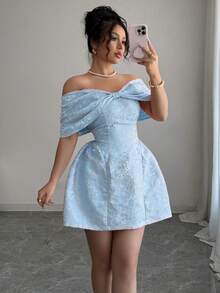 Vestido floral de estilo francés con un solo hombro y lazo en la cintura para mujer, de longitud media, estilo dulce, jacquard rosa, que estiliza y realza la figura. - Azul 2 - Ver 5