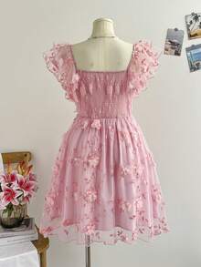 Soleia Gaun A-Line Ukuran Plus untuk Liburan Musim Semi/Panas, Warna Pink, Bordir Jala, Lengan Bergelombang, Lengan Pendek, Leher Bentuk Hati, Ikatan Pita di Depan - Berwarna merah muda - View 2
