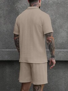 Manfinity CasualCool 男士紋理寬鬆版型短袖休閒 Polo 衫套裝 - 卡其色 - 查看 4