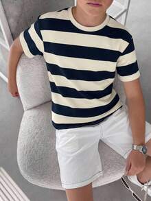 SHEIN 2件/套 青少年男童休閒舒適百搭條紋印花短袖上衣 & 白色對比縫線素色工裝短褲，適合通勤、上學、日常休閒、度假、旅行、運動，春夏季適用 - 白色 - 查看 3