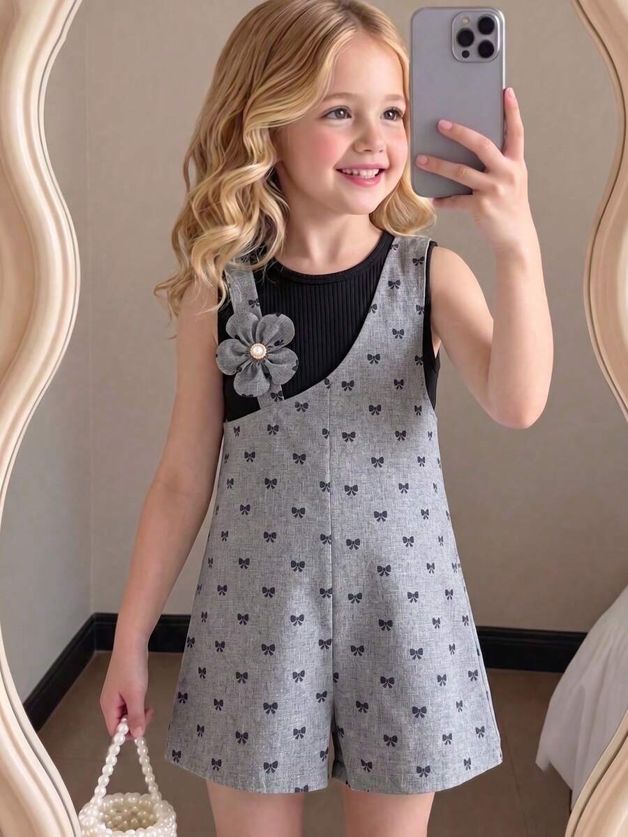 SHEIN Elladie kids 2件組女童幼兒夏季套裝 學院風蝴蝶結印花吊帶套裝，黑色無袖羅紋針織背心上衣，灰色蝴蝶結寬鬆直筒吊帶短褲，適合節慶度假風