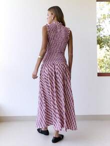 Nöista Floral Pleated Maxi Dress With Fitted Waist For Summer Vacation And Casual Chic Looks. - Purple - View 2