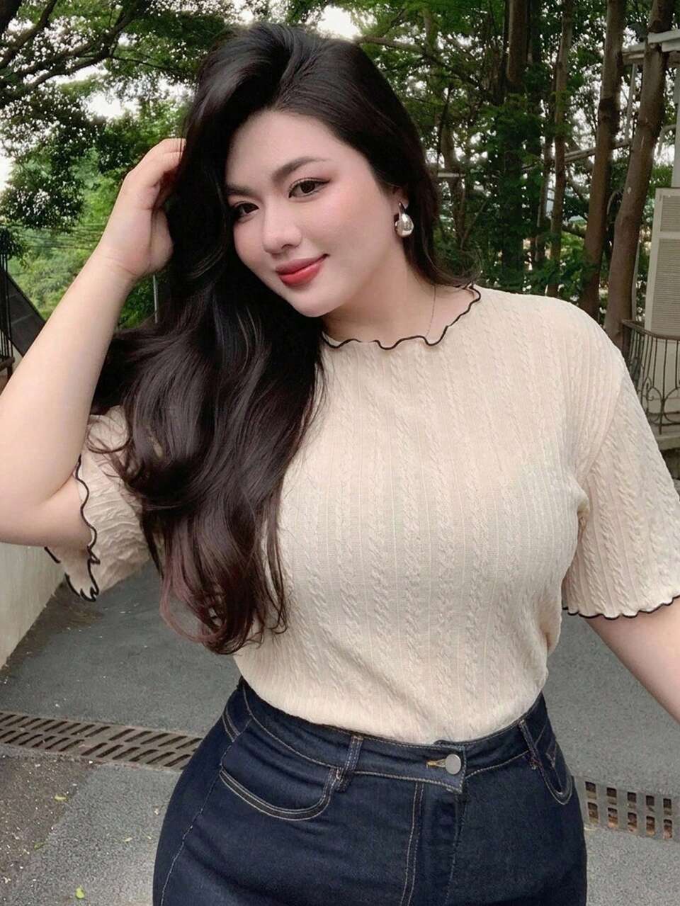 Dazy Plus Ultra Loose Striped Half Sleeve Black And White Summer T-Shirt