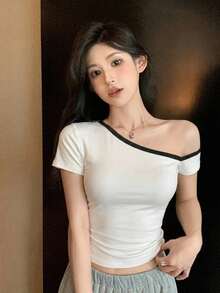 DAZY 女款圓領休閒素色修身T恤 - 白色 - 查看 4
