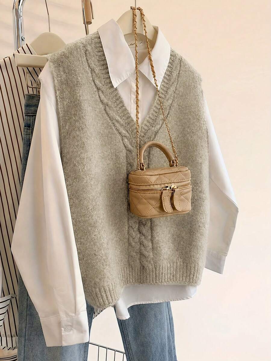SHEIN Holidaya Plus-Size Women's Spring/Fall Casual Wear: Simple, Versatile, And Retro-Inspired. Solid-Color, Chunky-Knit Cable-Pattern V-Neck Loose-Fit Plus-Size Knit Vest-Perfect For Spring And Fall - Grey - View 1