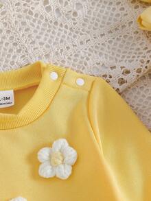 SHEIN Newborn Baby Girl Casual Sweet 3D Flower Sweatshirt And Ribbed Long Pants Set - Yellow - View 6