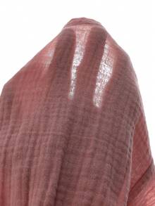 SHEIN Vintaside Kids 女童休閒舒適淺奶油黃方領吊帶上衣，雙層荷葉邊肩帶，肩帶飾3D手工粉色玫瑰，收腰大娃娃風傘裙擺 + 粉色短褲，適合日常穿著、居家、休閒出遊、家庭旅行、小滿月/周歲聚會 - 藕粉色 - 查看 5