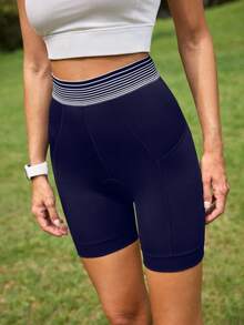 Celana Pendek Sepeda Gunung MTB Wanita In My Nature 4D dengan Bantalan - Dilengkapi Bantalan Jok, Manset Anti Selip Silikon & Desain Anyaman yang Nyaman - Navy Blue - View 2