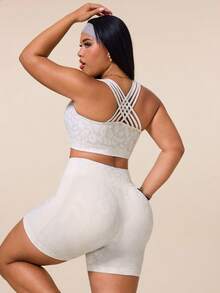 SHEIN Rhythm Era 女款豹紋交叉背心上衣與短褲運動套裝 - 米色 - 查看 3