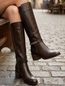 Botas de Piel Negras Mujer Tacón Bajo Modernas con Textura y Detalle de Cadena - Marrón - Ver 2