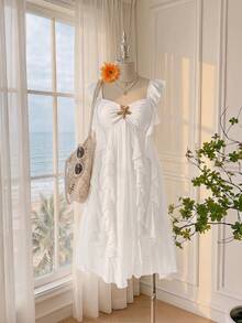 SHEIN MOD Vestido Maxi de Talla Grande con Decoración de Estrella de Mar de Metal, Bajo con Volantes y Gasa - Blanco - Ver 7
