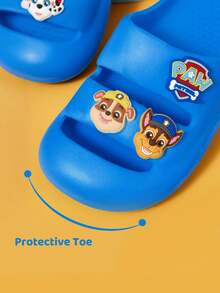 SHEIN | PAW Patrol 藍色卡通男孩拖鞋，EVA輕量材質，腳趾保護，適合室內、淋浴或海灘使用，幼兒和兒童尺寸，夏季服裝，春季服裝，海灘，度假 - 藍色 - 查看 2