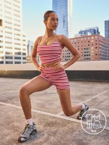 Aralina 休閒運動女款 2 件組 大面積印花條紋細肩帶上衣與單車跑步短褲 健身運動皮拉提斯瑜珈套裝 - 紅色 - 查看 7