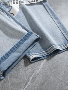 Manfinity EMRG Men's Waist Button Zipper Pocket Distressed Classic Jeans With Text Ribbon Decoration - Light Wash - View 7