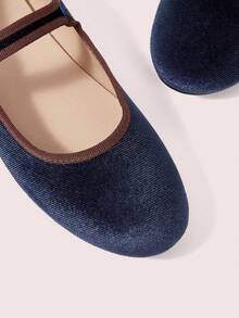 CUCCOO DOLLMOD 2026 Fashion Women's Blue Velvet Mary Jane Flats, Vintage Round Toe Buckle Ballet Shoes, Comfortable Daily Wear Fall Shoes - Navy - View 4