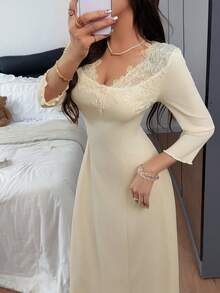 Napfluff Heavy Embroidery Collar Decoration V-Neck Lettuce Edge Dense Trim Small Opening Front Women's Mid-Length Short Sleeve Nightgown - Apricot - View 1
