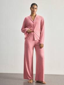 Ocili Set Piyama Motif Bunga Lembut dengan Kerah, Atasan Lengan Panjang dan Celana untuk Wanita - Dusty Pink - View 3