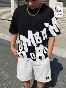 SHEIN 2件組 青少年男孩夏季休閒街頭風套裝，大字母圖案套頭T恤，純色寬鬆圓領短袖針織T恤與短褲套組 - 黑色 - 查看 4