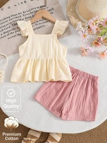 SHEIN Vintaside Kids 女童休閒舒適淺奶油黃方領吊帶上衣，雙層荷葉邊肩帶，肩帶飾3D手工粉色玫瑰，收腰大娃娃風傘裙擺 + 粉色短褲，適合日常穿著、居家、休閒出遊、家庭旅行、小滿月/周歲聚會 - 藕粉色 - 查看 2