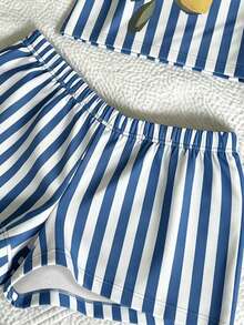 SHEIN Setelan 2 Potong Atasan dan Celana Pendek untuk Liburan Pantai Musim Panas untuk Wanita - Blue and White - View 4