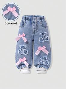 SHEIN Playful Pals 嬰兒幼兒女童牛仔長褲 夏季可愛風 淺藍色 破洞櫻桃毛邊貼布 + 粉色蝴蝶結裝飾 鬆緊腰 棉質 畢業款 - 淺色水洗藍 - 查看 3