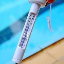 1Pc Floating Digital Pool Thermometer, Battery-Free Plastic Water Thermometer With Easy-Grip Handle, Multi-Color For Pool Spa Hot Tub Pond - A - View 2