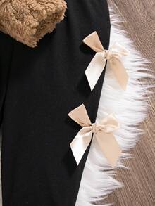 SHEIN Playful Pals 2件組女嬰冬季新品絨毛麥穗提花長袖連帽衛衣配蝴蝶結裝飾，修身長褲配毛絨袖口，撞色簡約百搭可愛休閒通勤學院風保暖套裝 - 卡其色 - 查看 8