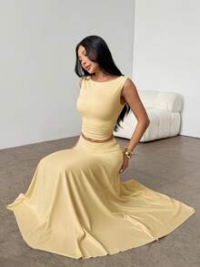 SHEIN PETITE Conjunto de 2 piezas de top de cuello redondo plisado y falda de unicolor casual para uso diario para mujer - Amarillo - Ver 6