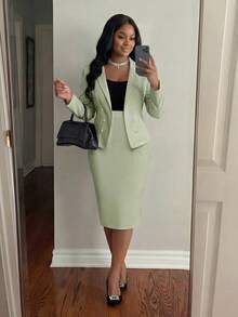 SHEIN Lady CURVE 春季、夏季、秋季、冬季、优雅、派对、通勤、婚礼、情人节、鸡尾酒会、办公室、音乐会/音乐节、白色针织翻领、撞色蕾丝、金色纽扣、假口袋、长袖大码西装外套和半身裙套装 - 薄荷綠 - 查看 7