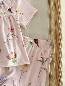 SHEIN Set 3 pcs Pakaian Rumahan Bayi Baru Lahir Warna Pink Manis Lucu Motif Bunga Atasan Lengan Pendek dan Celana Panjang Terusan - Berwarna merah muda - View 7