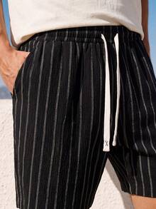 Manfinity VDAYZ Plus Size Men's Vertical Striped Casual Shorts Men Striped Shorts Men Streetwear Shorts Shorts For Men Black And White Men Summer Short Men Drawstring Shorts - Black - View 6