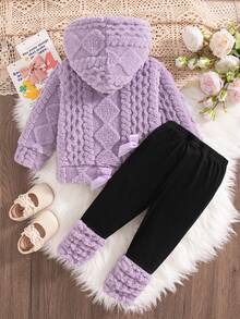 SHEIN Playful Pals 2件組女嬰冬季新款毛絨麥穗提花長袖連帽衛衣配蝴蝶結裝飾修身長褲毛絨袖口拼色簡約時尚百搭居家可愛通勤大學防寒套裝 - 紫色 - 查看 2