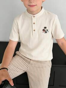 SHEIN 2件組兒童青少年男童夏季休閒白色立領襯衫條紋長褲休閒長褲襯衫套裝條紋套裝正式套裝適合春夏季適合通勤上學日常休閒外出適合運動適合春夏季適合海邊度假 - 白色 - 查看 5