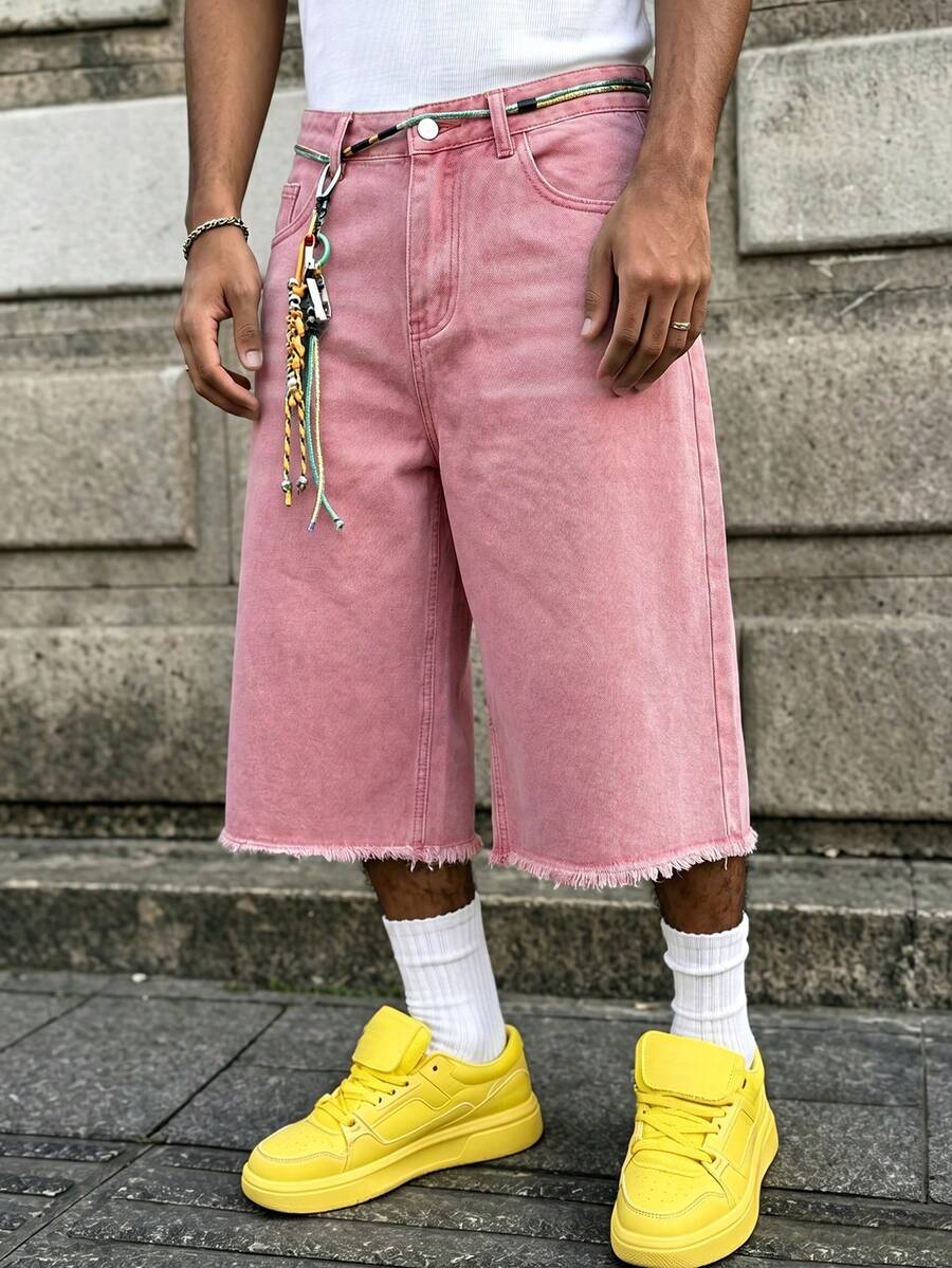 Manfinity EMRG Men's Pink Loose Fit Pocket Wide Leg Frayed Hem DenimBermuda Shorts - Pink - View 1