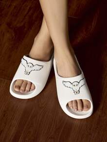 HARRY POTTER X SHEIN Fashionable Cute Cartoon WHITE Slip-On Slippers Non-Slip Quick-Drying Shower Slide, Lightweight And Durable EVA Material, In The House, - White - View 2