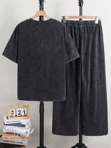 SHEIN 青少年男孩 2件/套休閒圖案圓領T恤與長褲套裝，返校服裝，基礎穿搭，適合學校、度假、旅行、運動，適用於春、夏、秋季穿搭 - 黑色 - 查看 4
