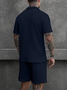 Manfinity CasualCool 男士紋理寬鬆短袖休閒 Polo 衫套裝 - 藏蓝色 - 查看 4