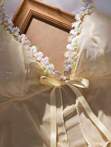 PetitDoll 2件組女款內衣套裝，花卉水溶性刺繡與透視網紗設計 - 黃色 - 查看 9
