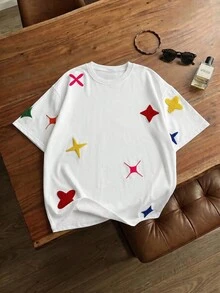 Manfinity Hypemode 男士街頭風熱銷INS風TK十字星毛巾刺繡T恤，圖案印花T恤，舒適穿著，日常穿著，情人節禮物，居家遊戲，戶外音樂節，日常出遊，街頭玩樂，朋友聚會，兒童禮物，男友/丈夫禮物，週年紀念禮物 - 白色 - 查看 3