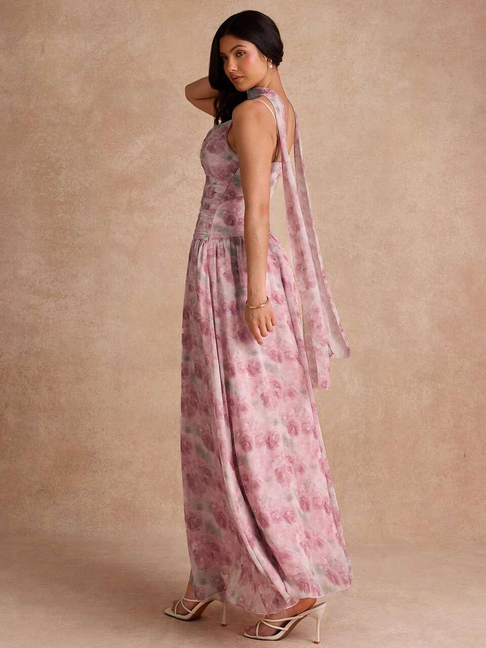 Enchnt Vestido largo de tirantes con estampado floral elegante