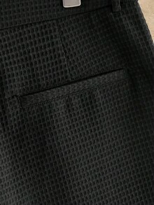 HIMLAND Men's Solid Color Pocket Casual Versatile Shorts - Black - View 7
