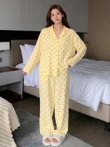 DAZY 2件組 女款愛心印花長袖開襟上衣與直筒休閒長褲睡衣套裝，夏季 - 黃色 - 查看 4