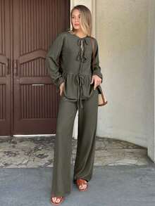 Cloudara WOMEN TWO PIECES OUTFIT WITH TIE KNOT DETAILED - Army Green - View 1