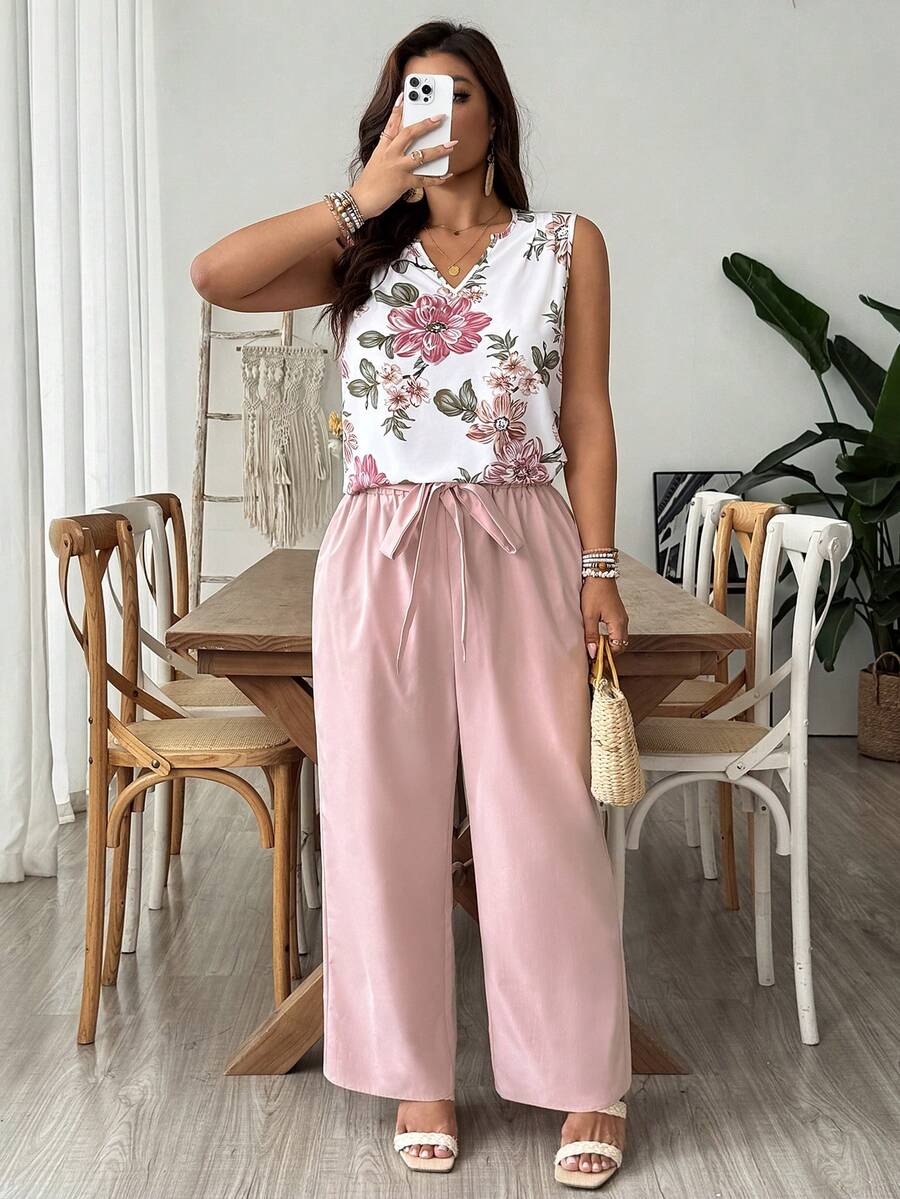 SHEIN VCAY 大码度假纯色V领衬衫和印花长裤两件套 - 彩色 - 查看 1
