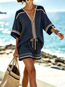 EMERY ROSE Plus Size Women Geometric Striped Print V-Neck Loose T-Shirt + Shorts 2 Pieces Set, Vacation Style - Multicolor - View 1