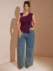 SHEIN BAE Atasan Rajut Wanita Ukuran Besar Warna Hitam dengan Hem Asimetris dan Dekorasi Metalik - Burgundy - View 6