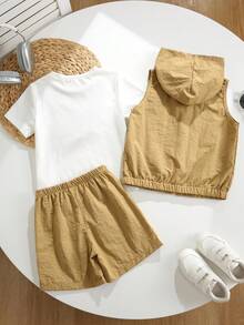 SHEIN Conjunto de 3 piezas para niño pequeño, camiseta de manga corta con cuello redondo, chaleco, chaqueta y pantalones cortos, estilo casual preppy para vacaciones, regreso a la escuela, adecuado para fiesta de cumpleaños, fiesta, actuación, boda, bautizo, regreso a la escuela, uso diario, escuela, viajes, deportes, primavera y verano - Multicolor - Ver 4