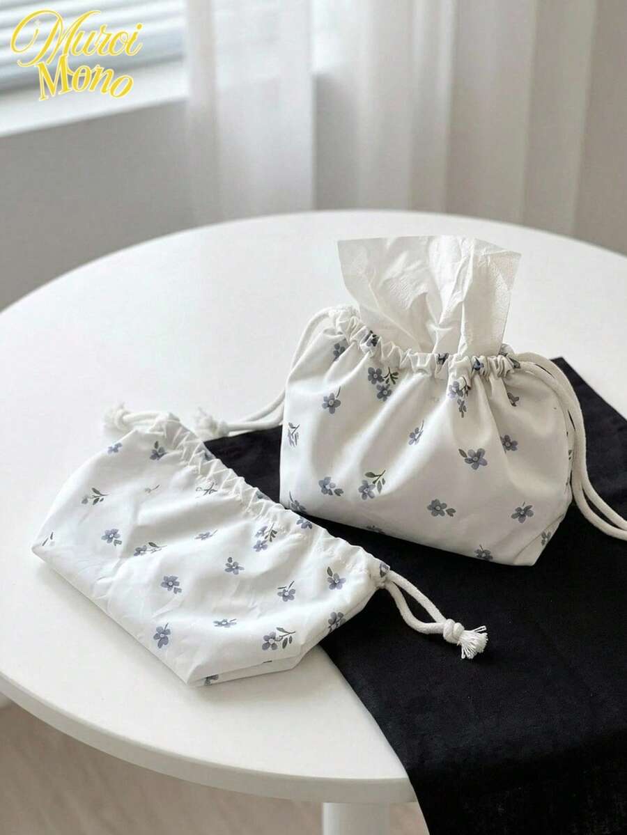 Muroi Mono 1 pièce Sac de rangement pour mouchoirs à cordon avec imprimé floral, boîte à mouchoirs portable en polyester épaissi et imperméable, motif fleurs bleues et blanches, mignon et coquet, esthétique, léger et anti-poussière, organisateur de serviettes pliable et réutilisable, multi-usage pour cosmétiques et articles de toilette, accessoire de décoration de style bohème romantique pour la chambre, la salle de bain, le salon, le bureau, la voiture, les voyages, l'appartement, la chambre d'étudiant, décoration quotidienne, essentiel pour les fêtes et les vacances - Voir 1