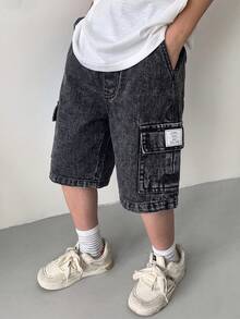 SHEIN 小男孩街頭風休閒純色3D工裝大口袋寬鬆舒適彈性腰短褲 百搭下著 適合學校、生日派對、派對、表演、婚禮、洗禮、開學、日常、旅行、運動、春夏季 - 黑色 - 查看 2